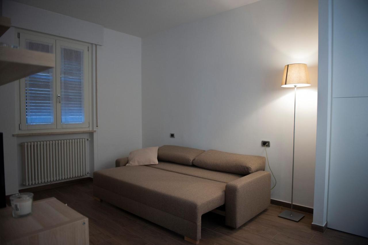 Sungarda Apartment มอนซามบาโน ภายนอก รูปภาพ