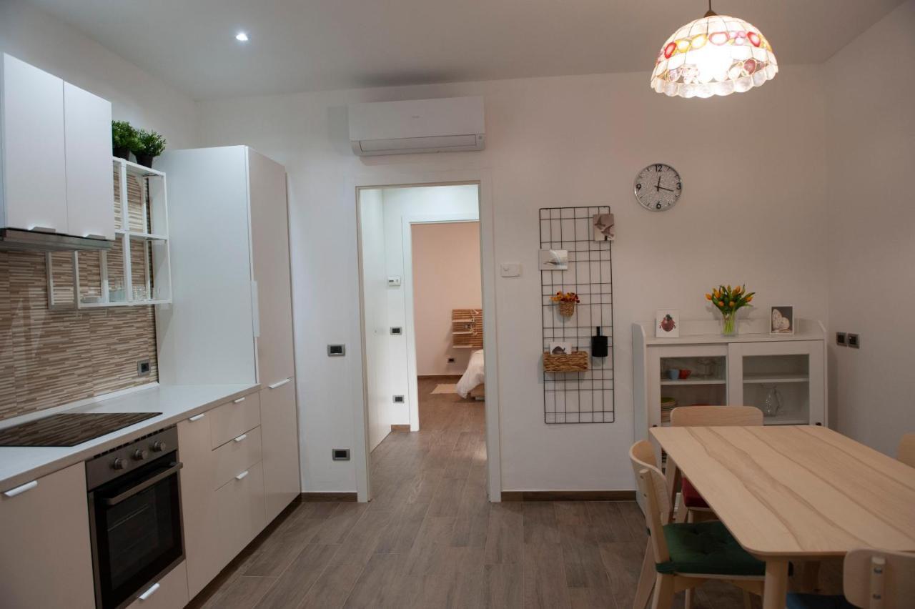 Sungarda Apartment มอนซามบาโน ภายนอก รูปภาพ