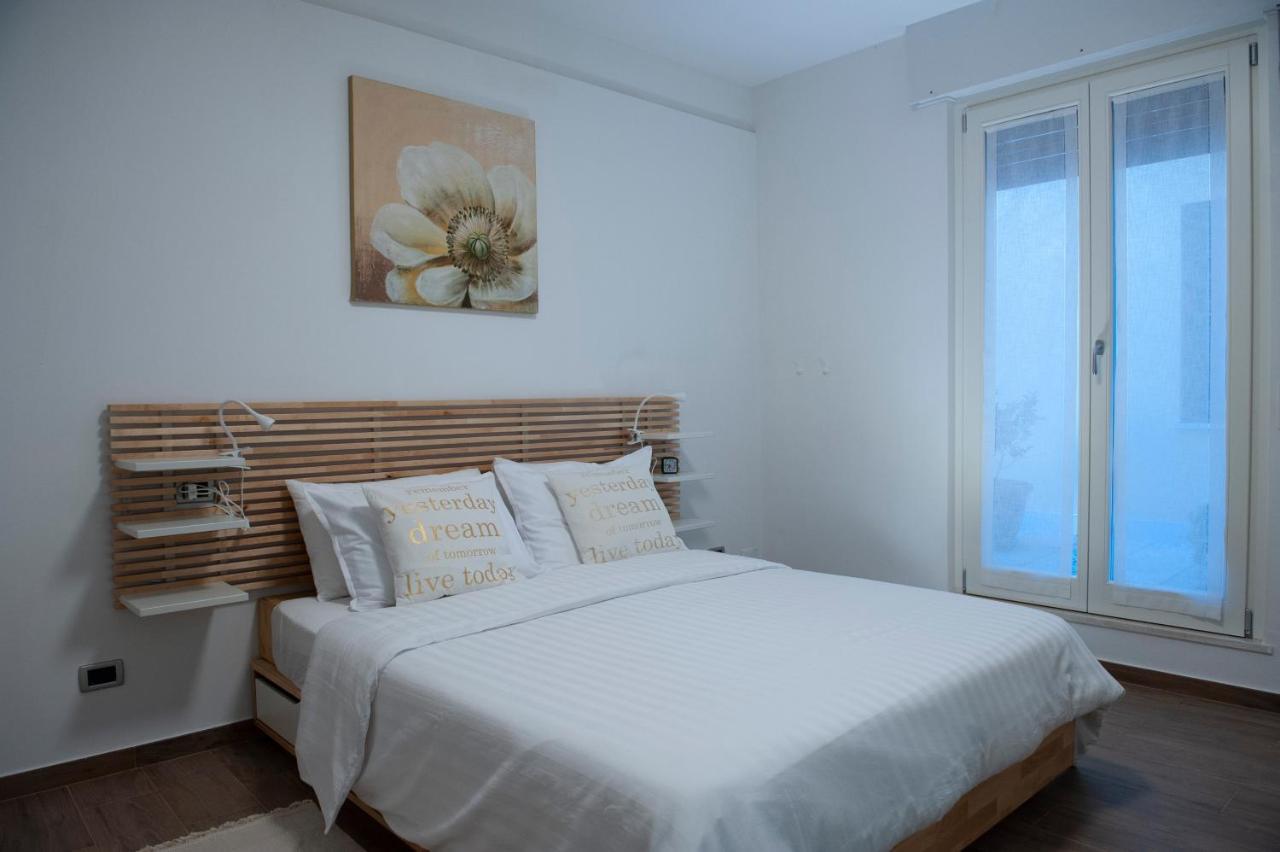 Sungarda Apartment มอนซามบาโน ภายนอก รูปภาพ